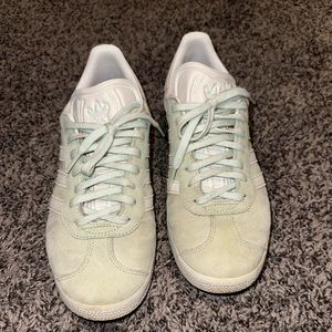 Adidas Gazelle Suede Sneakers Womens Linen Green & White